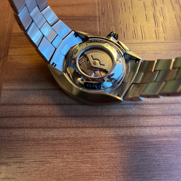 Seiko Kinetic Arctura Two Tone - Picture 6 of 7